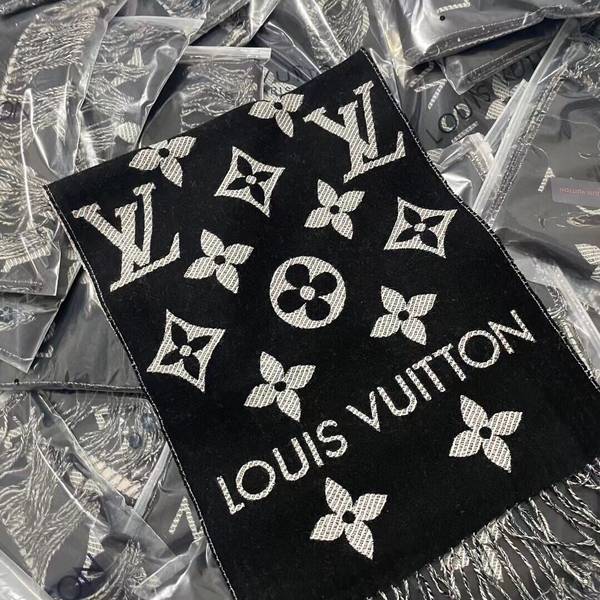 Louis Vuitton Scarf LVC00496